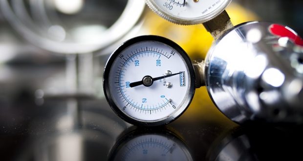 pressure-gauge-3118811_640
